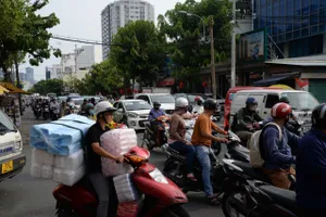 TPHCM quản lý, sử dụng tạm thời lòng đường, vỉa hè theo quy định mới