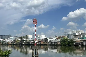 TPHCM đề xuất trung ương hỗ trợ 10.000 tỷ đồng xóa nhà trên kênh rạch