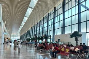 Hôm nay 2-5, dự kiến sân bay Tân Sơn Nhất phục vụ hơn 112.000 lượt khách 