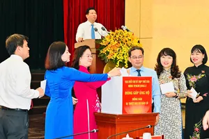 Người dân hoan nghênh "quyết định mang tính lịch sử" của TPHCM