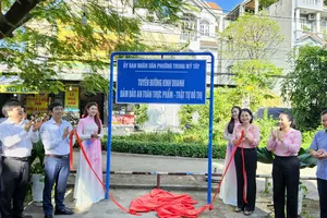 Phường Trung Mỹ Tây xây dựng tuyến đường kiểu mẫu về an toàn thực phẩm 