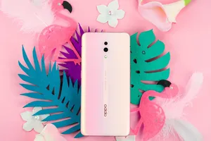 OPPO Reno Hồng Ngọc Trai