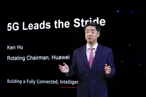  Ông Ken Hu, Chủ tịch Luân phiên Huawei phát biểu tại MBBF 2022  ​