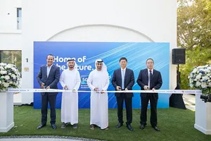 Cắt băng khánh thành Biệt thự 5.5G.