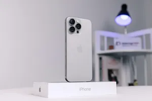 iPhone 15 Pro Max vẫn chưa hạ nhiệt từ khi ra mắt, đây cũng là thời điểm được nhận định đáng mua nhất vì đã về giá tốt.