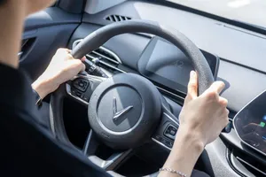 VinFast đang áp dụng mô hình giá trọn gói “xe kèm pin” cùng mức điều chỉnh giảm