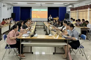 Cán bộ, công nhân viên Sở Y tế TPHCM tham gia lớp học ứng dụng AI vào công việc chuyên môn.