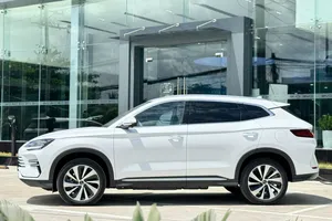 BYD Sealion 6 là mẫu xe lai điện chiến lược của BYD tại thị trường Việt Nam.