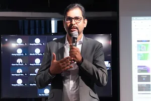 Ông Emmanuel Pillai, Giám đốc phụ trách Đào tạo và Chứng nhận khu vực ASEAN chia sẻ về nền tảng AWS Skill Builder