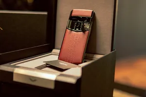 Vertu, thương hiệu điện thoại xa xỉ đến từ Anh Quốc giúp người dùng thể hiện phong cách riêng