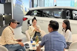 Khách hàng lựa chọn BYD Seal 5 DM-i