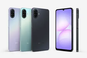 Samsung Galaxy A07 5G với ba màu: Đen Bóng Đêm, Xanh Ngọc Bích và Tím Ngân Hà