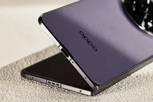 OPPO Find N6 với bên ngoài không khác OPPO Find N5 nhưng hoàn toàn khác biệt khi chạm vào