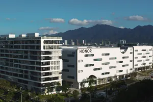 Một góc khu sản xuất di động HONOR tại Thâm Quyến