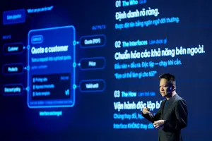 Đại diện Base.vn giới thiệu Base 2.0 tại sự kiện
