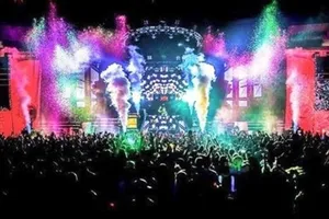 Lễ hội âm nhạc điện tử tại Công viên nước Hồ Tây