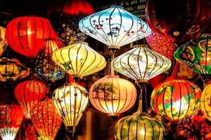 3.000 đèn lồng thắp sáng đón chào năm mới 2019
