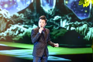 “Khát vọng” của Vũ Thắng Lợi thắp lửa tự hào với những ca khúc đi cùng năm tháng