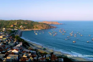 Kỳ vỹ biển đảo Việt Nam