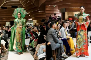 Phải xoá bỏ định kiến văn hoá chỉ mỗi việc “bưng, bê, kê, dán”