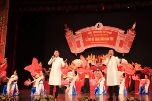 Tiết mục biểu diễn của các nghệ sĩ tri ân Tổ nghề