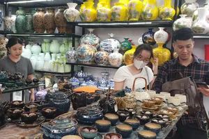 Hà Nội quảng bá du lịch qua lễ hội Quà tặng du lịch 2023. Ảnh Th.H