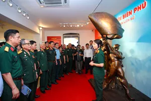 Triển lãm “Điện Biên Phủ - Điểm hẹn lịch sử”