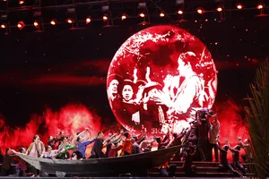 Tổng duyệt cầu truyền hình "Vang mãi khúc khải hoàn"