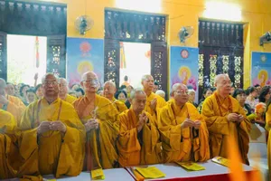 Trang nghiêm Đại lễ Phật đản Phật lịch 2569 tại chùa Quán Sứ