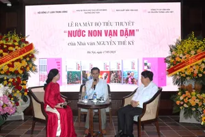 Ra mắt trọn bộ tiểu thuyết lịch sử về Chủ tịch Hồ Chí Minh