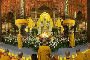 Kéo dài thời gian chiêm bái xá lợi Đức Phật tại chùa Bái Đính