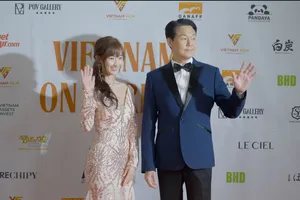 Diễn viên Park Sung Woong và Idol Nation