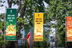 Xây dựng tour tham quan “siêu” hội chợ