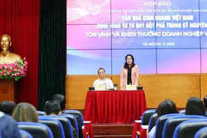 Quang cảnh buổi họp báo giới thiệu “Diễn đàn thường niên văn hóa với doanh nghiệp” năm 2025