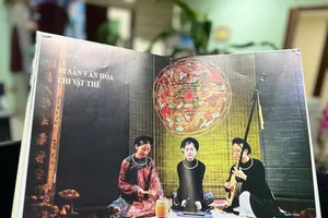 Cuốn sách Dấu ấn Việt Nam trên bản đồ di sản thế giới do NXB Chính trị quốc gia Sự thật ấn hành