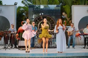 Hình ảnh trong MV "Yêu một chút cũng đâu có sao"