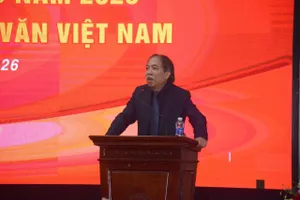 Nhà thơ Nguyễn Quang Thiều, Chủ tịch Hội Nhà văn Việt Nam phát biểu tại buổi lễ