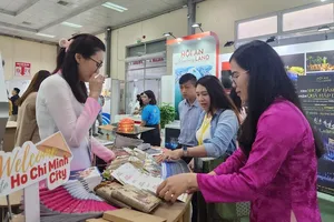 Khu vực trưng bày sản phẩm du lịch của TPHCM tại VITM Hà Nội 2025