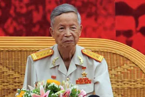 Anh hùng Lực lượng vũ trang nhân dân La Văn Cầu. Ảnh: QK2