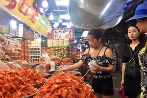 Chợ Đông Ba (Huế) là một trong những điểm đến được du khách yêu thích. Ảnh: THU HÀ