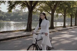 Hình ảnh trong MV về Hà Nội. Ảnh: THÚY THẢO 