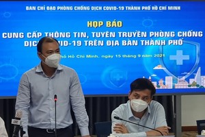 中央宣教部副部長黎海平發言。