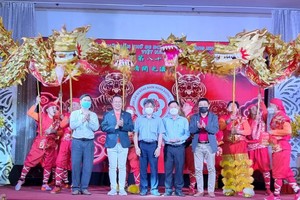 仁義堂龍獅團龍獅點睛開光典禮。