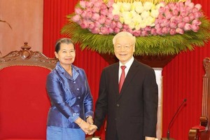 黨中央總書記阮富仲接見柬埔寨副首相梅森安。