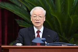 黨中央總書記阮富仲發表重要講話。