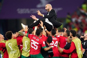 摩洛哥隊慶祝晉級（圖源：互聯網） 