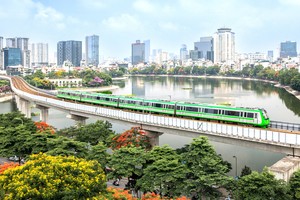 河内迈向现代化都市。