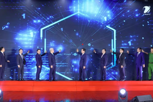 越南国家就业交易服务平台上线仪式。