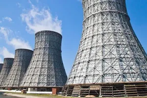 诺沃沃罗涅日核电站的冷却塔。图片来源：Izvetia