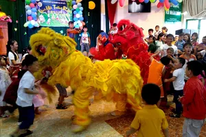 600 triệu đồng giúp thiếu nhi nhiều địa phương đón Tết Trung thu ấm áp